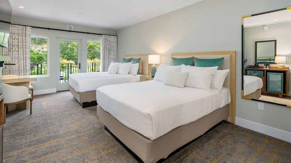 Rooms with Two Queen Beds
