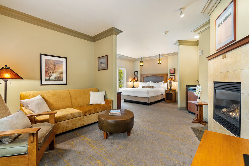 Junior Suite at Avila Village Inn