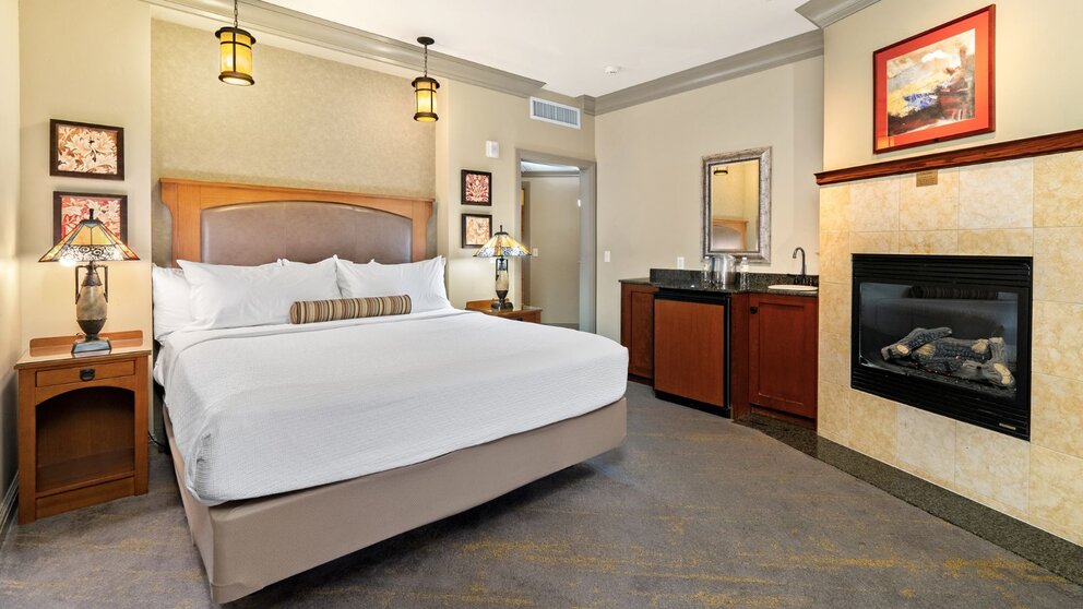 Avila Village Inn Standard Guest Room