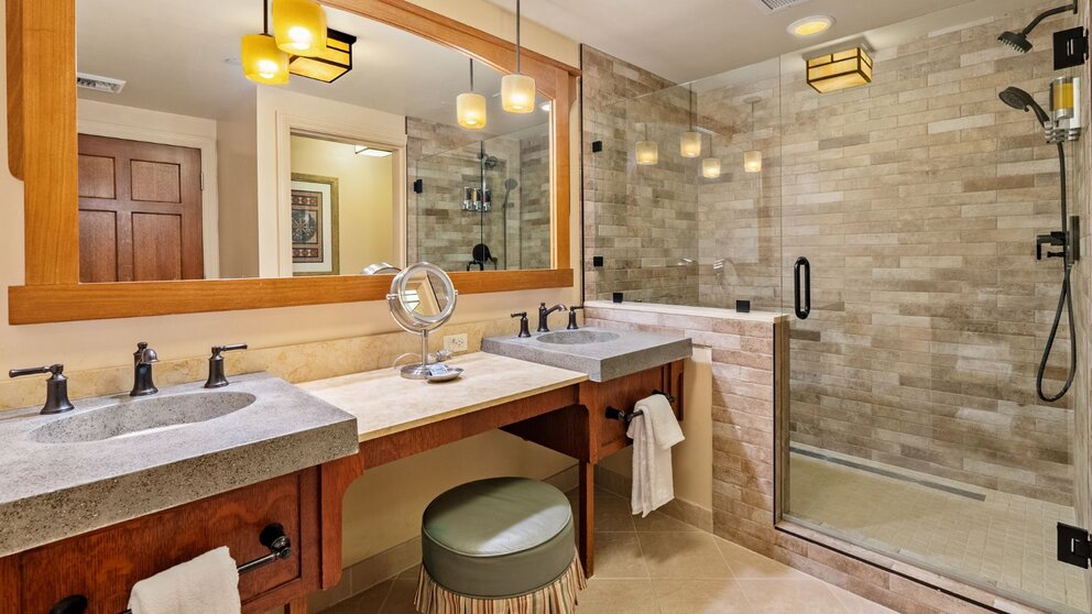 Junior Suite with Walk-In Shower